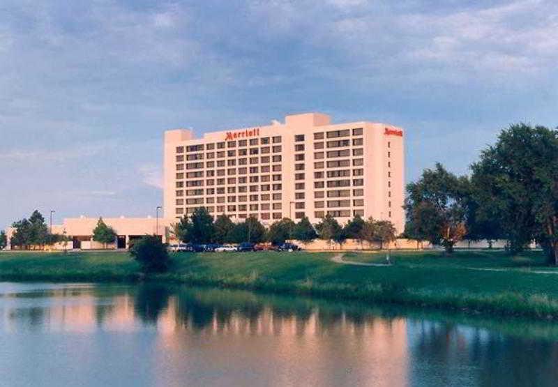 Wichita Marriott Hotel Bagian luar foto